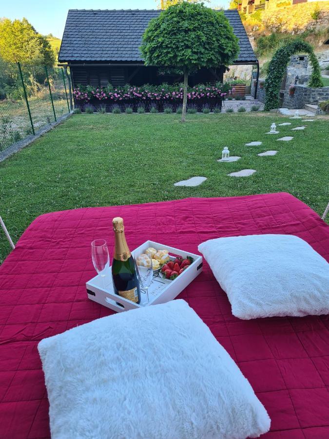 Amb Village Point Dob Екстериор снимка